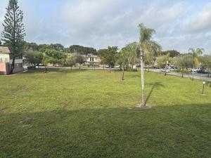 The Sample Rd Retreats