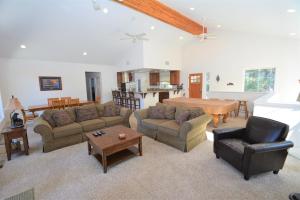 Lake Shore Lake Front Free Night Special