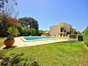 Villa in Vilamoura near Falésia Beach