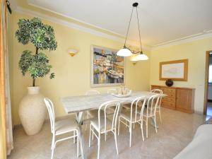 Villa in Vilamoura near Falésia Beach