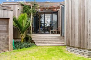 Wavefront Escape - Omaha Holiday Home