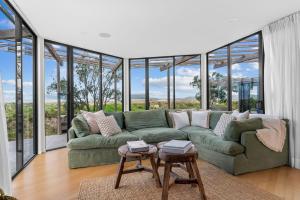 Wavefront Escape - Omaha Holiday Home