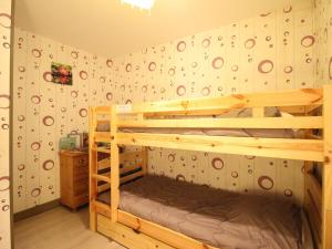 Appartements F3 avec Wifi a 150m du centre et thermes du Mont-Dore - 5 couchages - FR-1-415-143 : photos des chambres