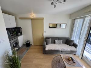 Appartements Charmant 2 pieces a 2 pas de la plage avec loggia - tout confort - FR-1-712-9 : photos des chambres