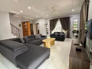 Comfy21 Homestay Ipoh near Sunway Tambun - Tambun