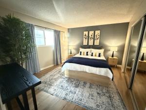 Oceanfront 1 BR Oasis w Parking & Pool 107