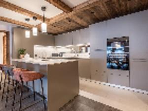 Appartement de luxe avec conciergerie 5*, vue montagne, 3 chambres, ski room - FR-1-613-125