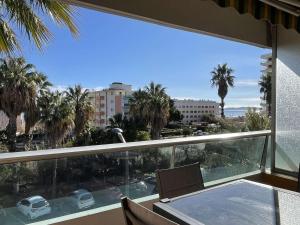 Appartement T2 - Centre-Ville Lavandou - Parking - Climatisation - FR-1-308-203