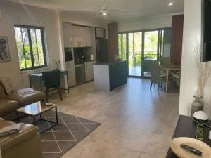 Lotus On Russell - Victoria Point