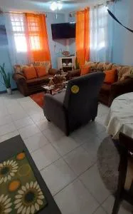 Peaceful Nest Apt 3 - Canefield