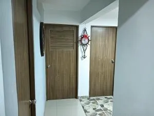 1-0 Apto cerca al aeropuerto de cali - Florida