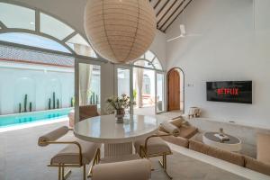 Harmony - Aesthetically Pleasing 2BR Villa - Next to Beach