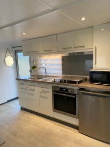 Campings Bungalow cosy varois avec piscine soleil calme et nature : photos des chambres