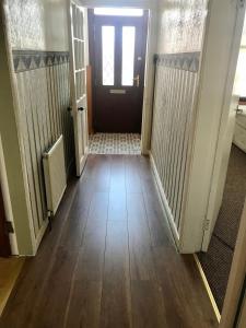 Holiday Home with free parking & 4min to Edinburgh Warverly