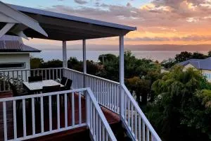 Bay Vista Cottage by the BnB Collection - Albany