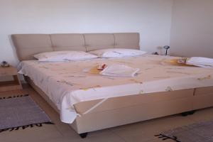 Holiday Home Zule - One Bedroom Holiday Home with Swimming pool