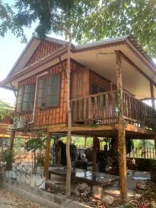 Baan Thiw Thung near the bus station Free pick-up - 彭世洛