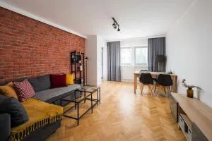 Metro Kabaty Deluxe Apartment - Bielawa