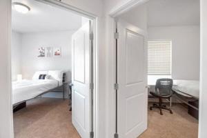 Welcoming Hideaway Near UNC & Downtown