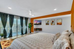 The Horizon Haven - Gem Show