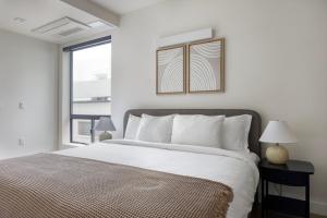 Blueground Culver City pool sundeck nr 405 LAX-1189