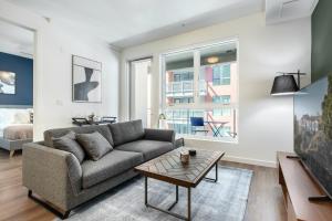 Glendale 1BR w WD Pool Gym Rooftop nr Shops LAX-162