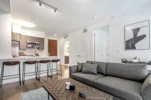 Glendale 1BR w WD Pool Gym Rooftop nr Shops LAX-162