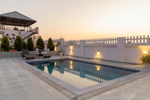 Alaya Stays Baramasa 3 BHK Hill Retreat with Pool & Garden