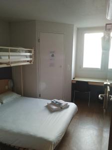 Hotels Premiere Classe Niort Est - Chauray : Chambre Triple