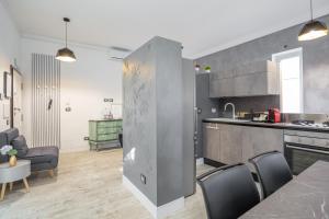 kathy Home Rome Suite