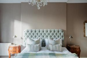 Prestigious Townhouse close to Princes Street