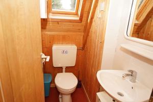 Zeltdachhaus mit grosser Terrasse und W-LAN