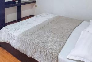 RedDoorz @ Nenas Hotel Dagupan City