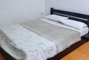 RedDoorz @ Nenas Hotel Dagupan City