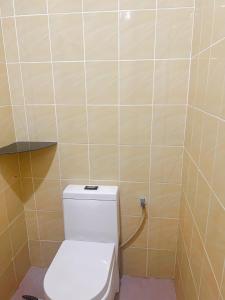 Queen room with private bathroom
