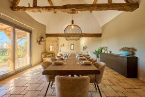 Maisons de vacances Villa du Monde - 160 m² avec piscine privee : photos des chambres