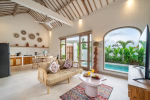 Bambola - Spacious Patio Villa with Large Private Pool