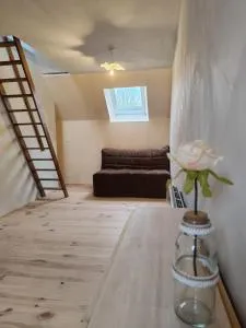 Studio avec mezzanine - Montgaudry