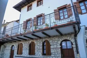 Vila Art Berat Castle - Belsh