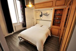 Warm and comfortable studio in Montmartre