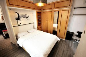 Warm and comfortable studio in Montmartre