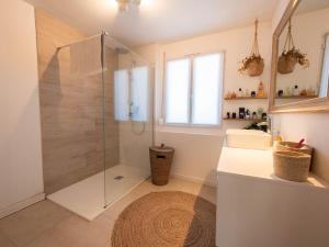 Villas Maison de la Bonaventure Perols, piscine et jardin : photos des chambres