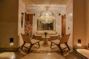 Riad KO Nova