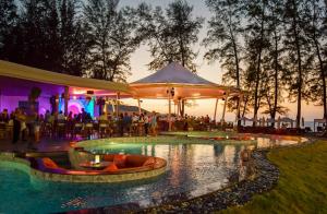 Amora Beach Resort Phuket
