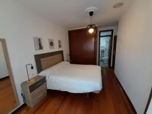 Acogedor apartamento en el centro de Ares - Ares