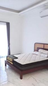 Rumah 5KT Sby Brt dkt Kidzania