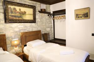 Vila Art Berat Castle