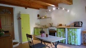 Maisons de vacances Gite nature les ANOURES en PROVENCE : photos des chambres