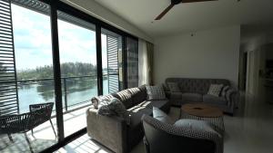 Lake view apartment in Laguna