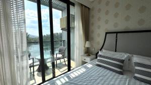 Lake view apartment in Laguna